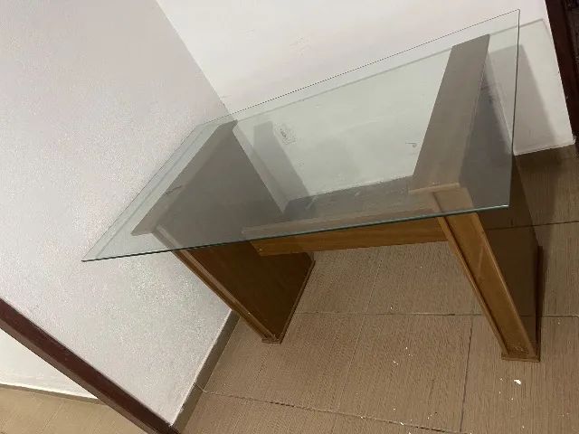 Mesa de vidro 4 lugares 