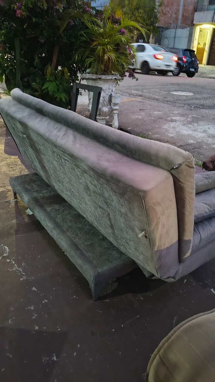 Sofa cama classico 4 lugares em camurça cinza - Foto 2