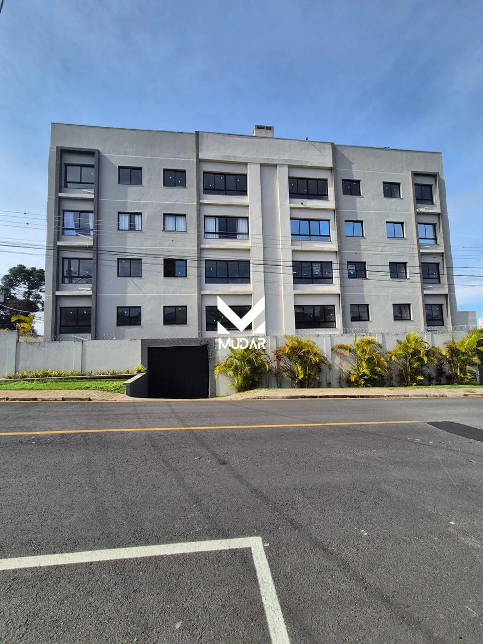 Apartamento 3 quartos sendo 1 suíte no Jardim Carvalho  Edifício Hans Kelsen