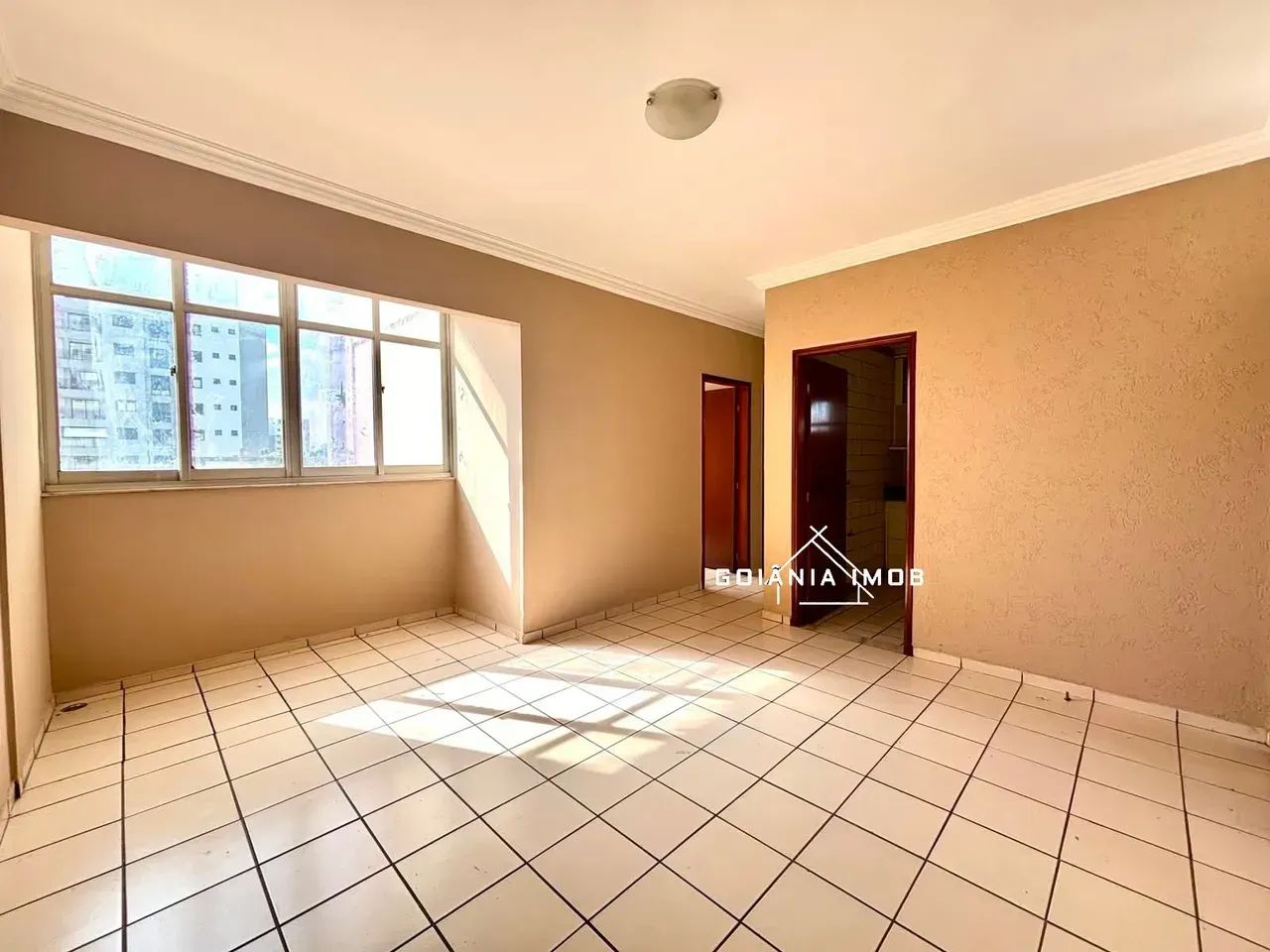 2 quartos,1banheiro,1vaga, com localização privilegiada.