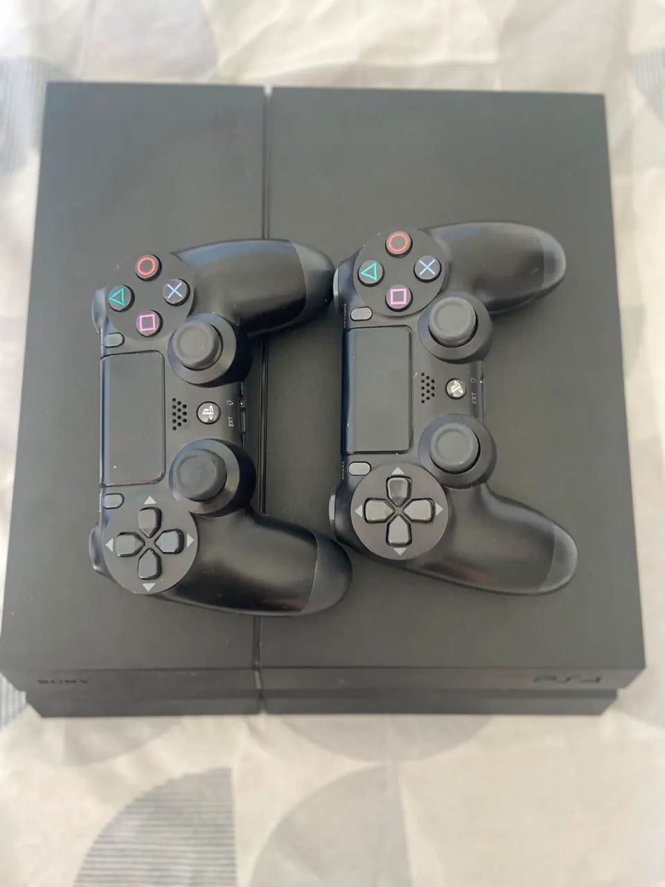 PS4 + 2 controles + PES 21  - Foto 3