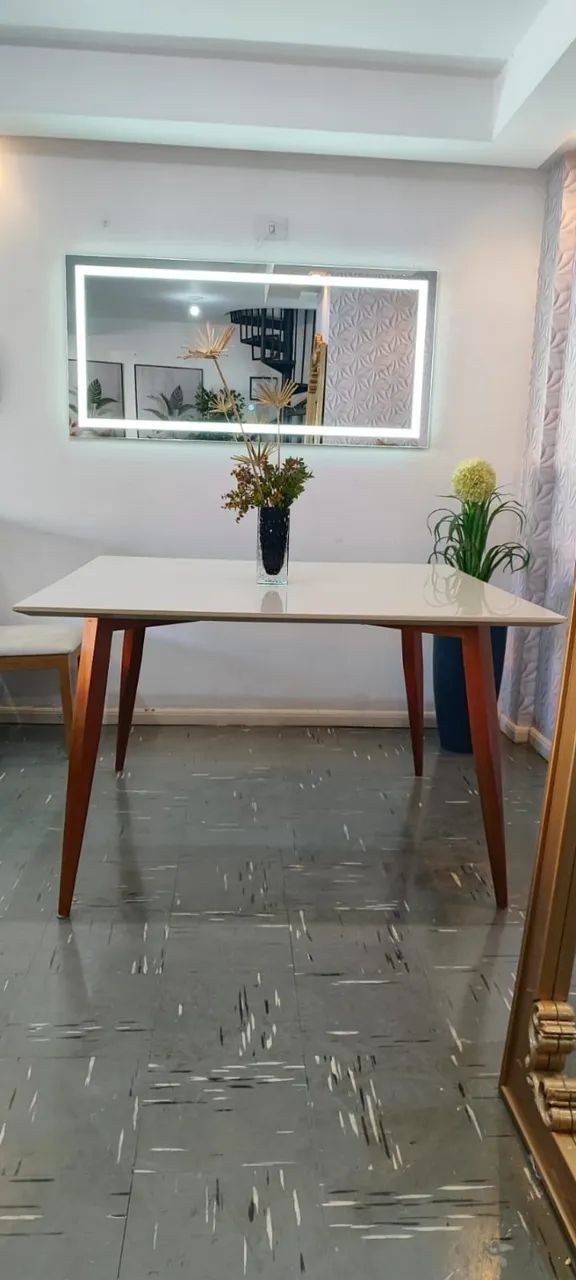 MESA QUADRADA 130