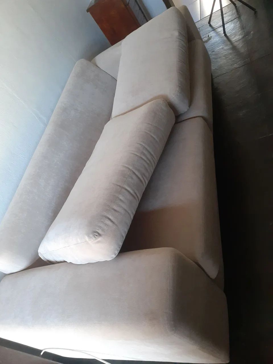 Vendo.   Sofá    (  NÃO   RETRÁTIL   )  . - Foto 4
