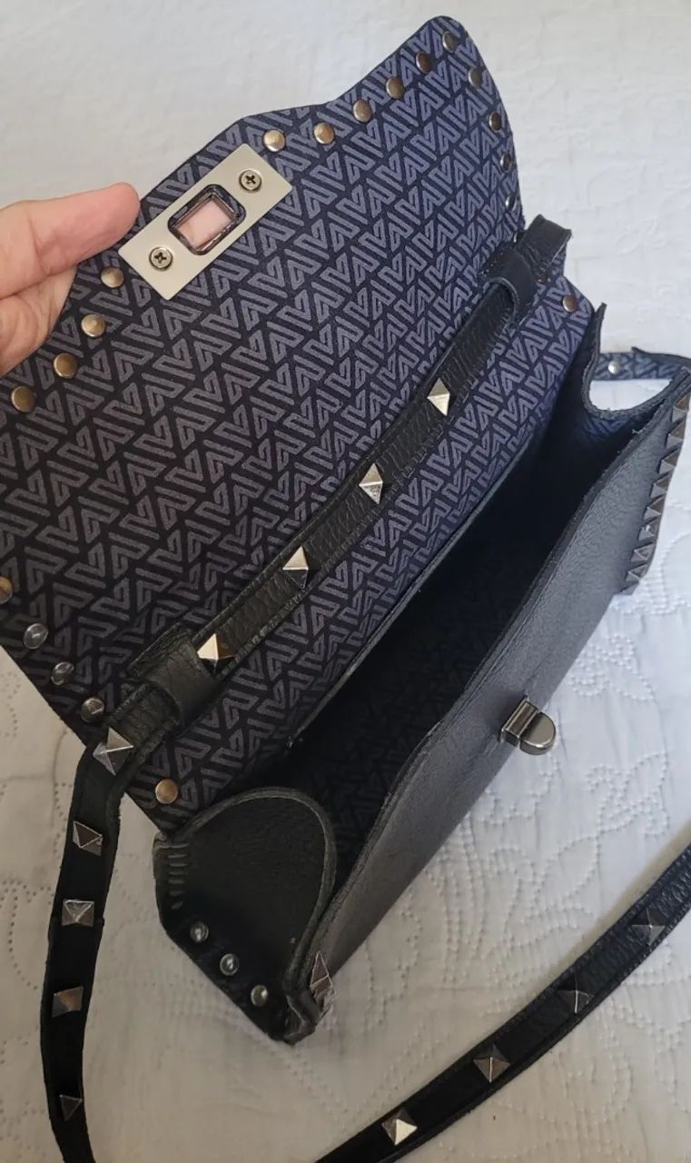 Bolsa de couro com spikes - Foto 5
