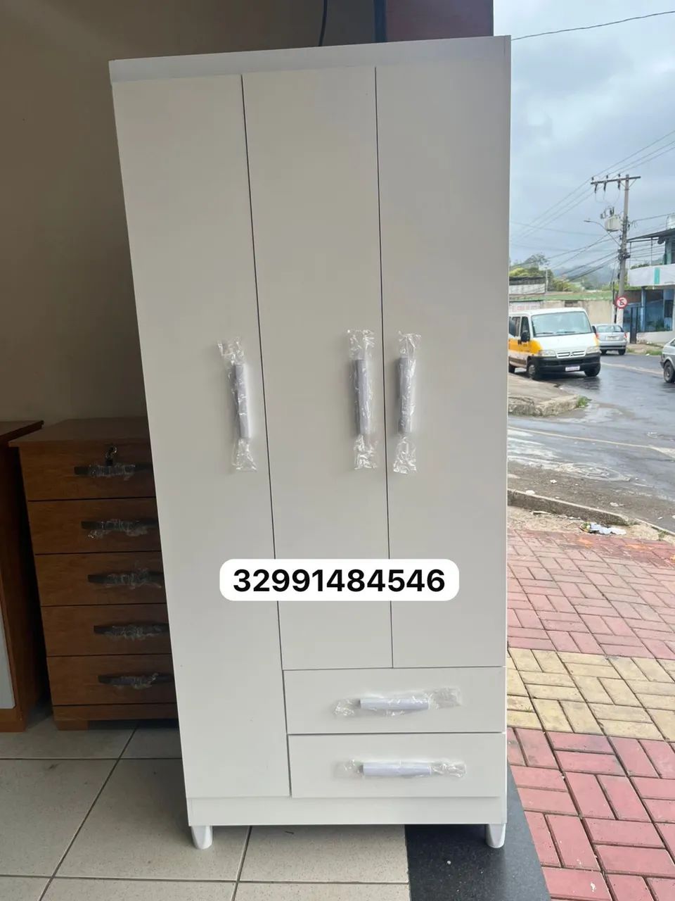 Roupeiro de 3 Portas e 2 Gavetas