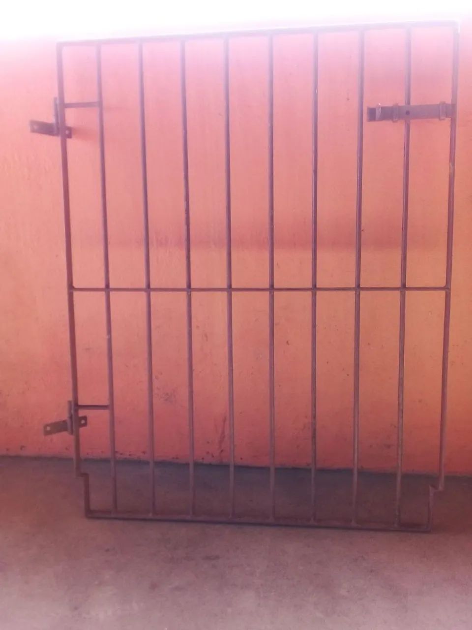 Selling gate