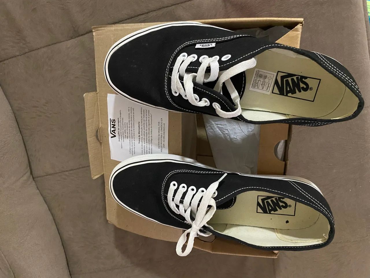 Tênis vans authentic black 40 usei uma vez