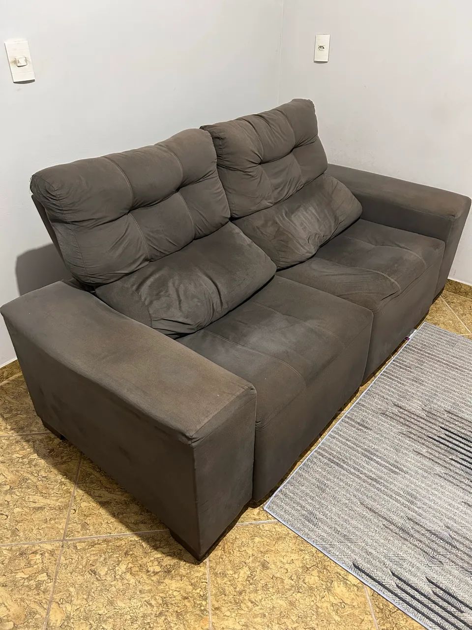 Sofá retrátil 2 lugares