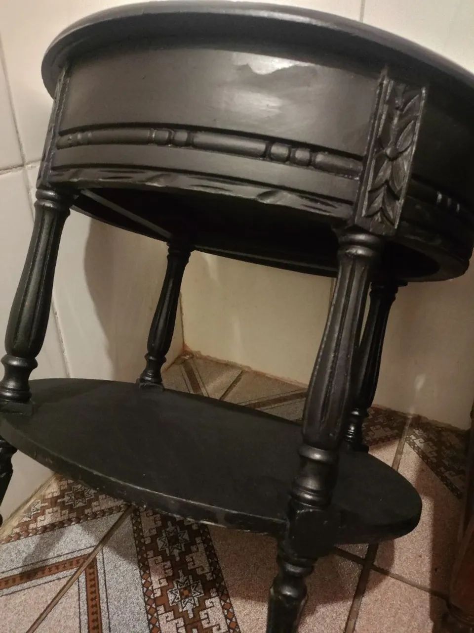 Móvel antigo vintage preto