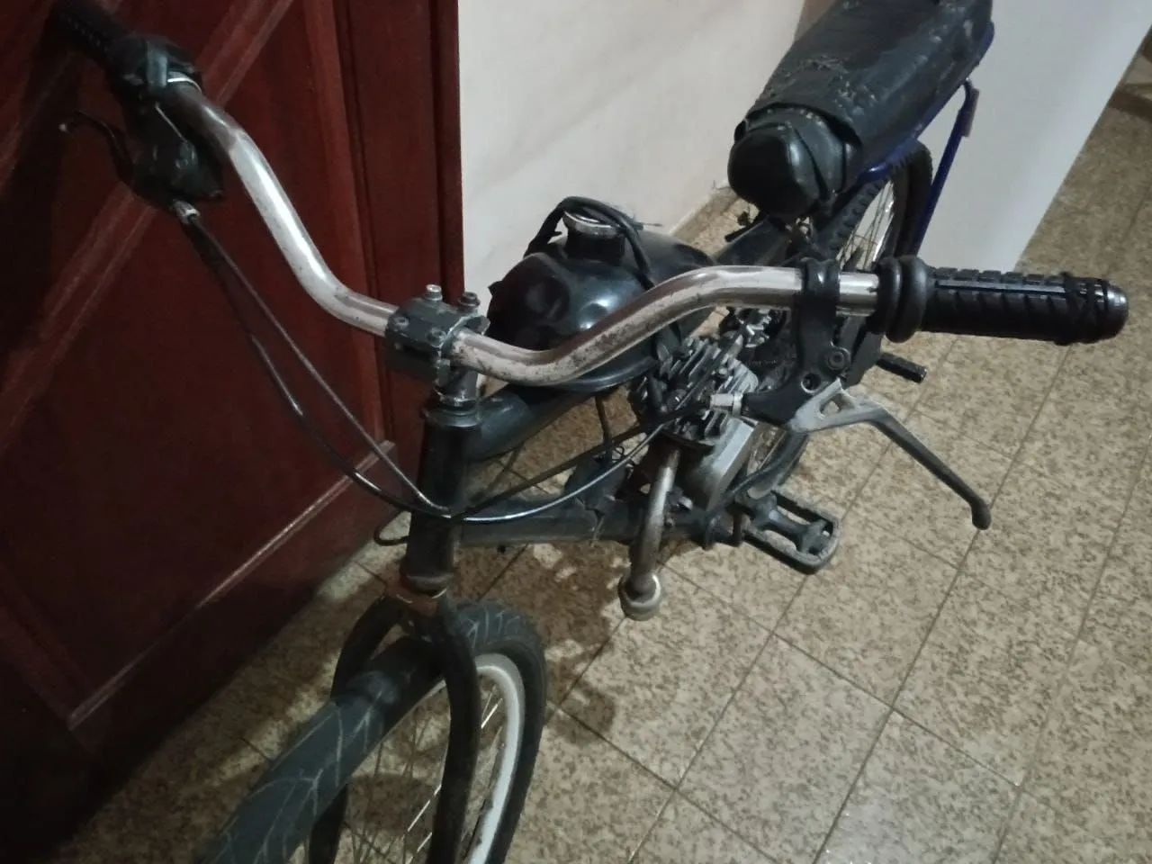 Bicicleta motorizada 80cc - Foto 3