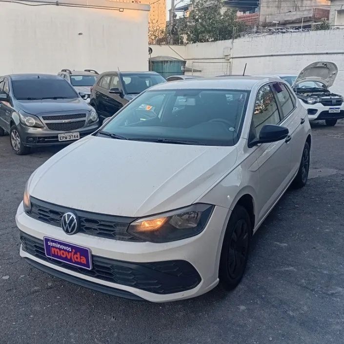 Volkswagen Polo Track 1.0 Flex 12V 5p, foto 2 de 8