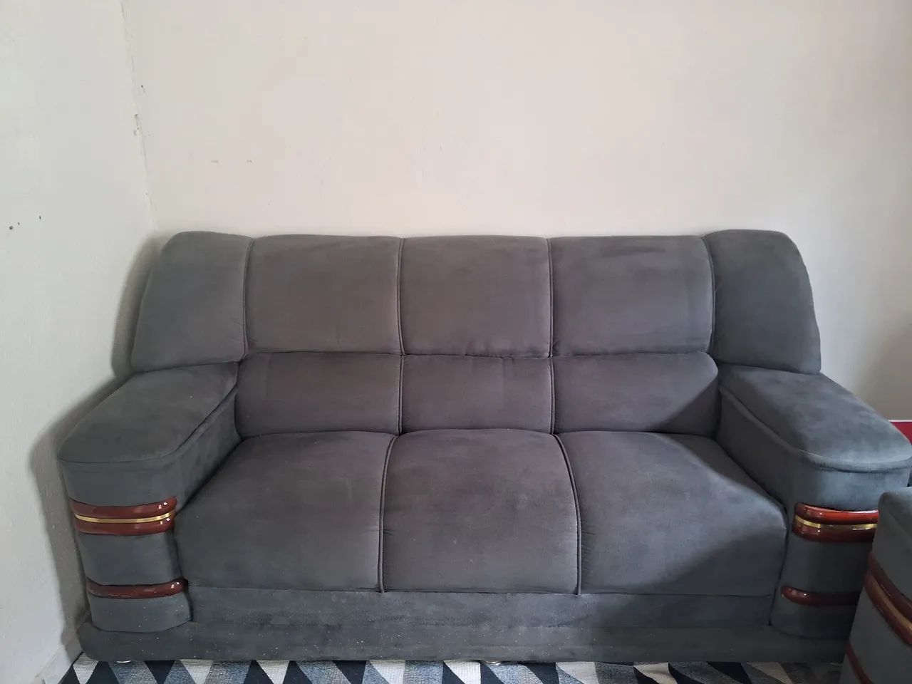 Vende-se sofá semi novo422082063862353920