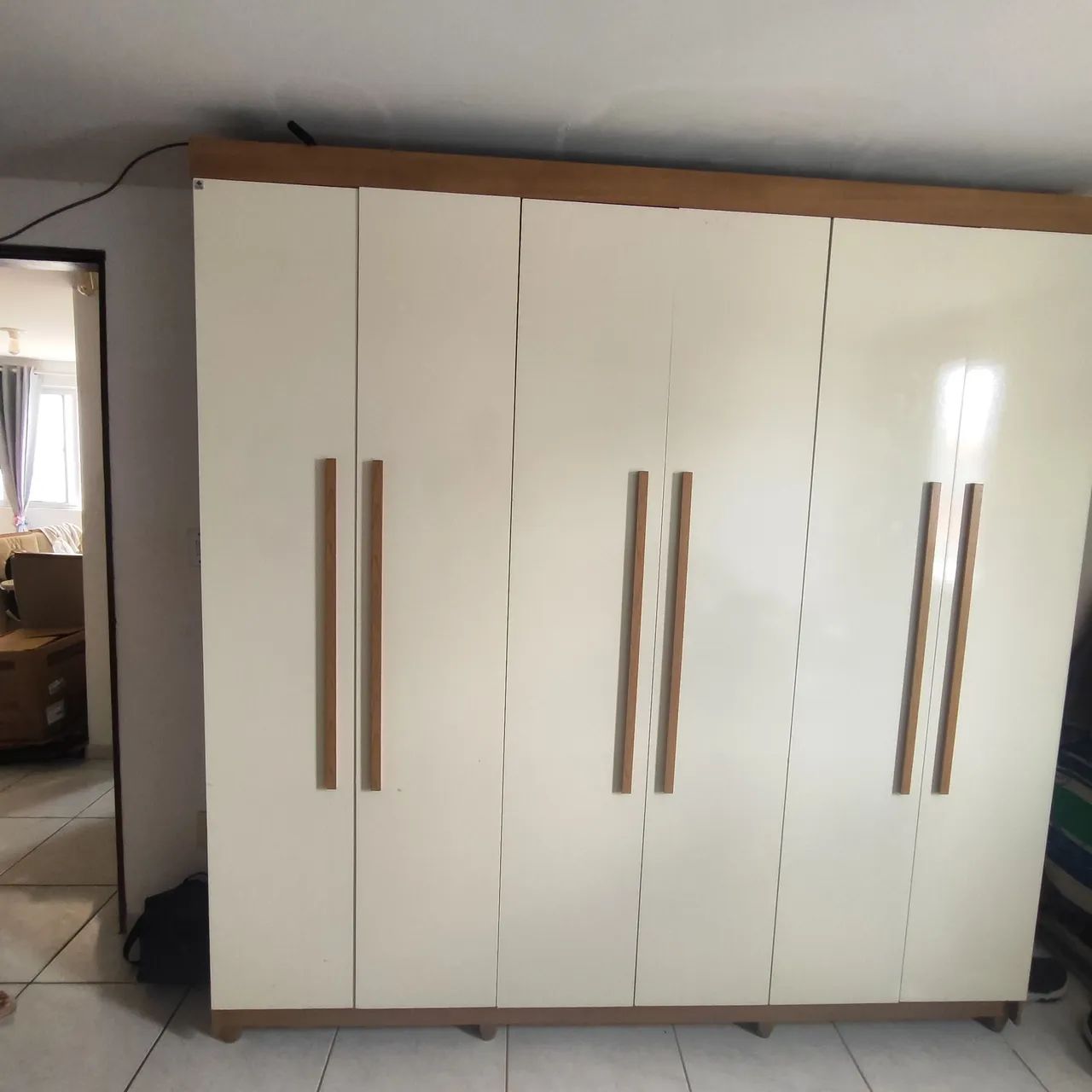 Guarda roupa 6 portas semi novo - Foto 3