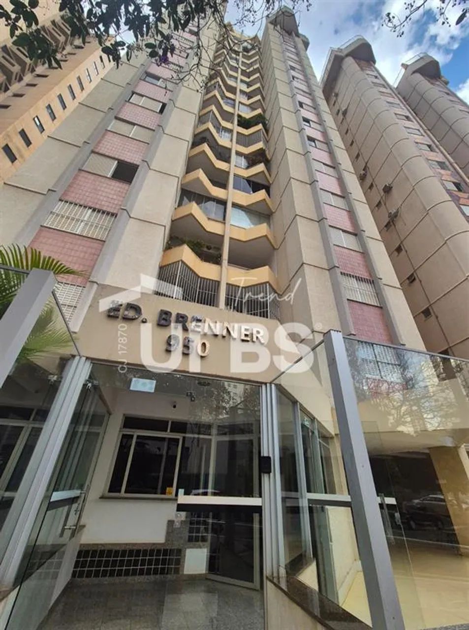 Apartamento de 3 quartos Ed. Brenner
