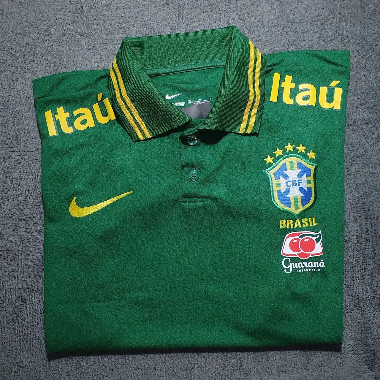 Camisa Brasil Verde Gola Polo e Patrocínios