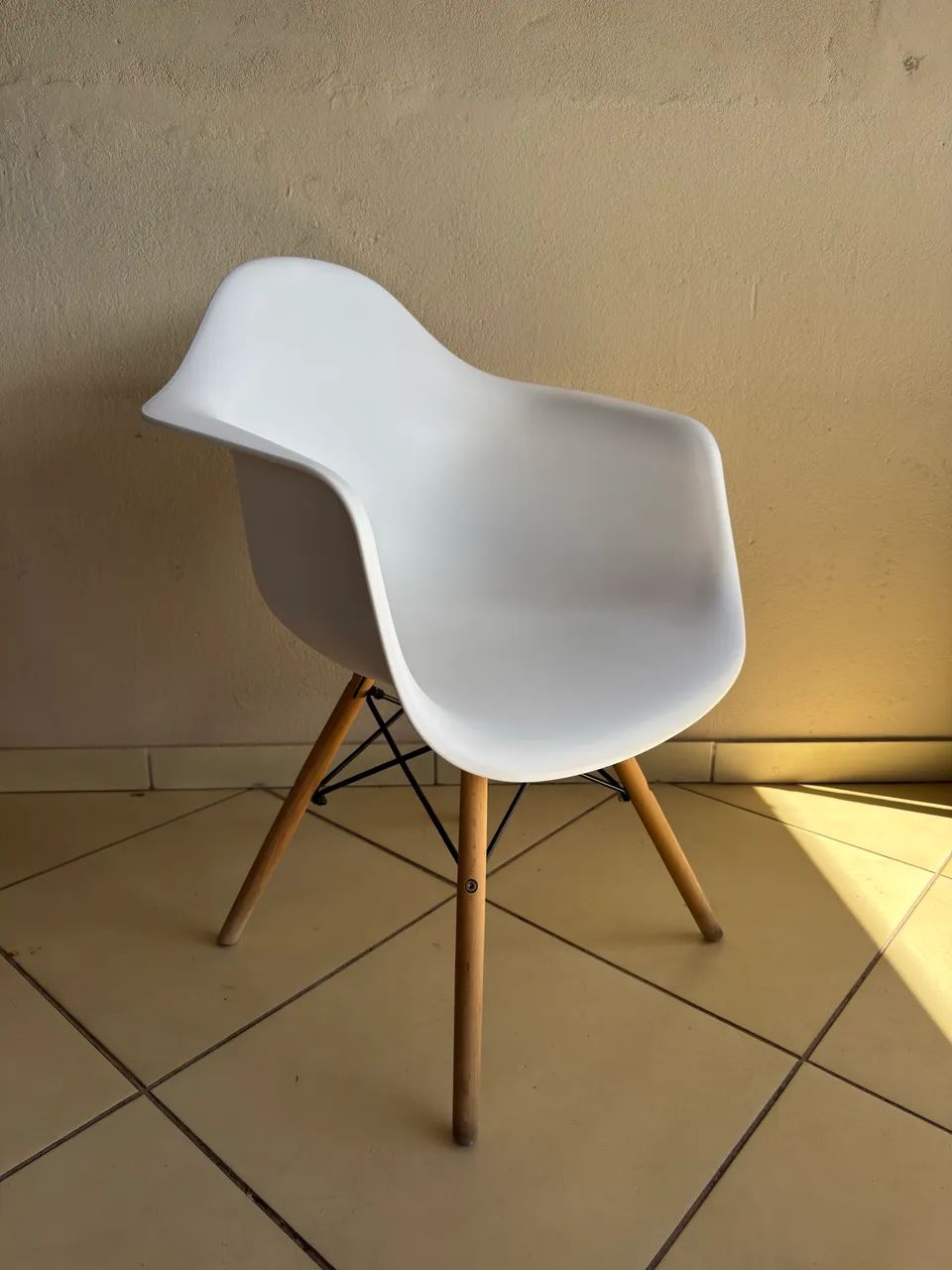 Cadeira charles eames a venda
