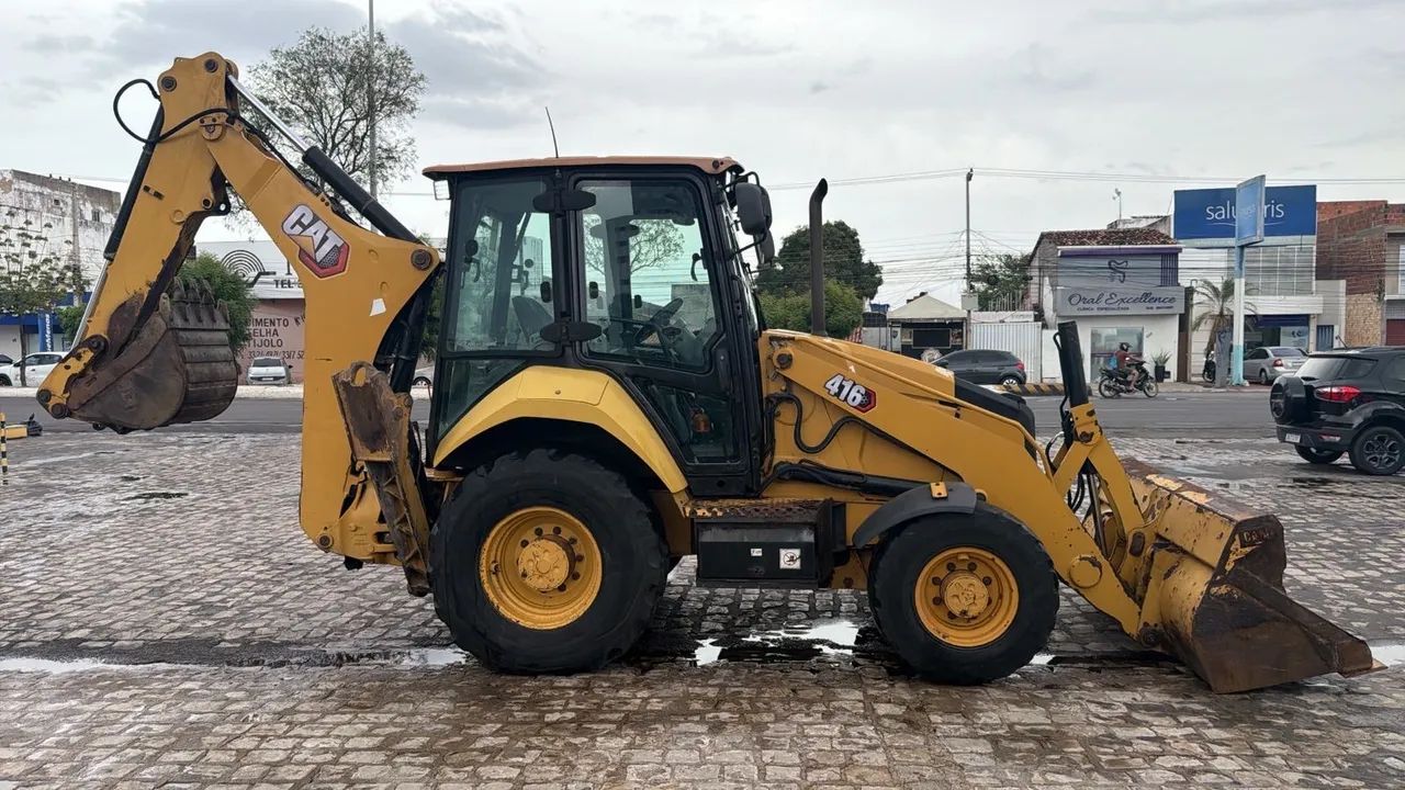 Retroescavadeira Cat  - Foto 5