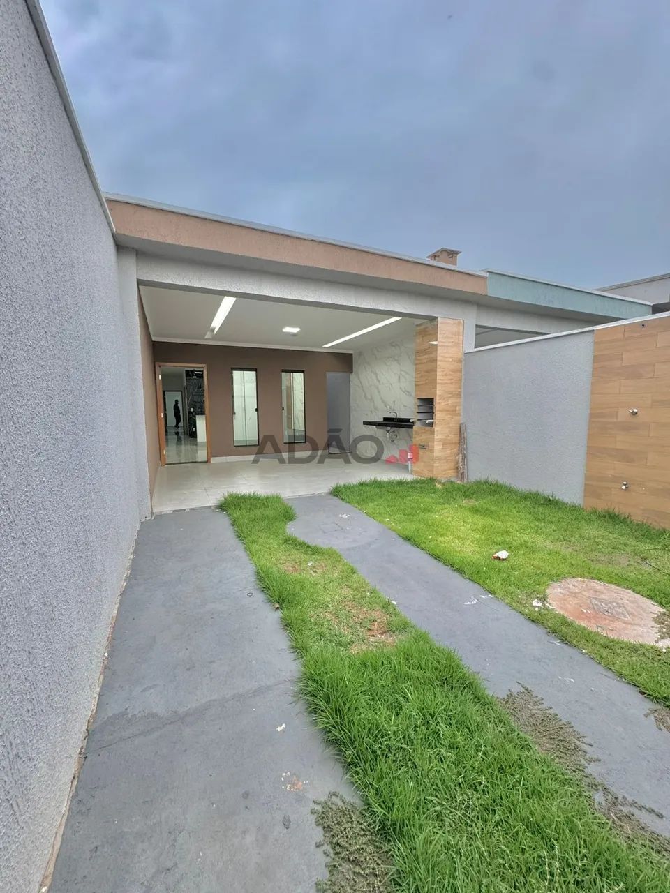 Casa de 2 quartos, sendo 1 suíte no Bairro da Vitória