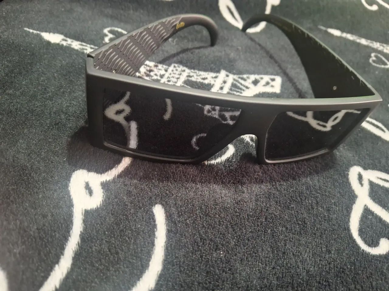 Óculos estilo Locs