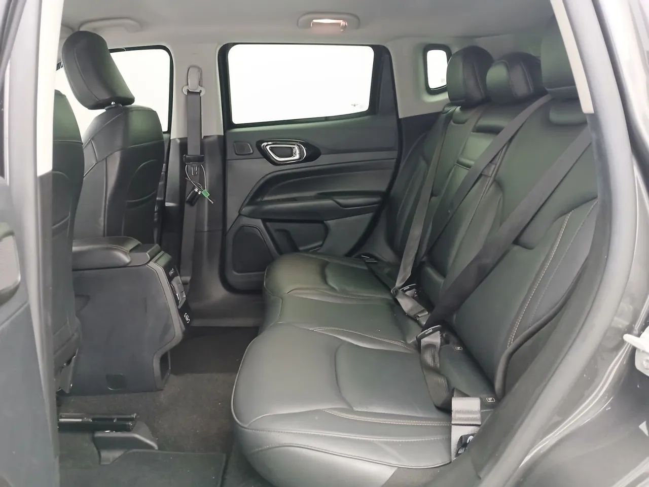 Jeep Compass LIMITED T270 1.3 TB 4x2 Flex Aut, foto 17 de 18