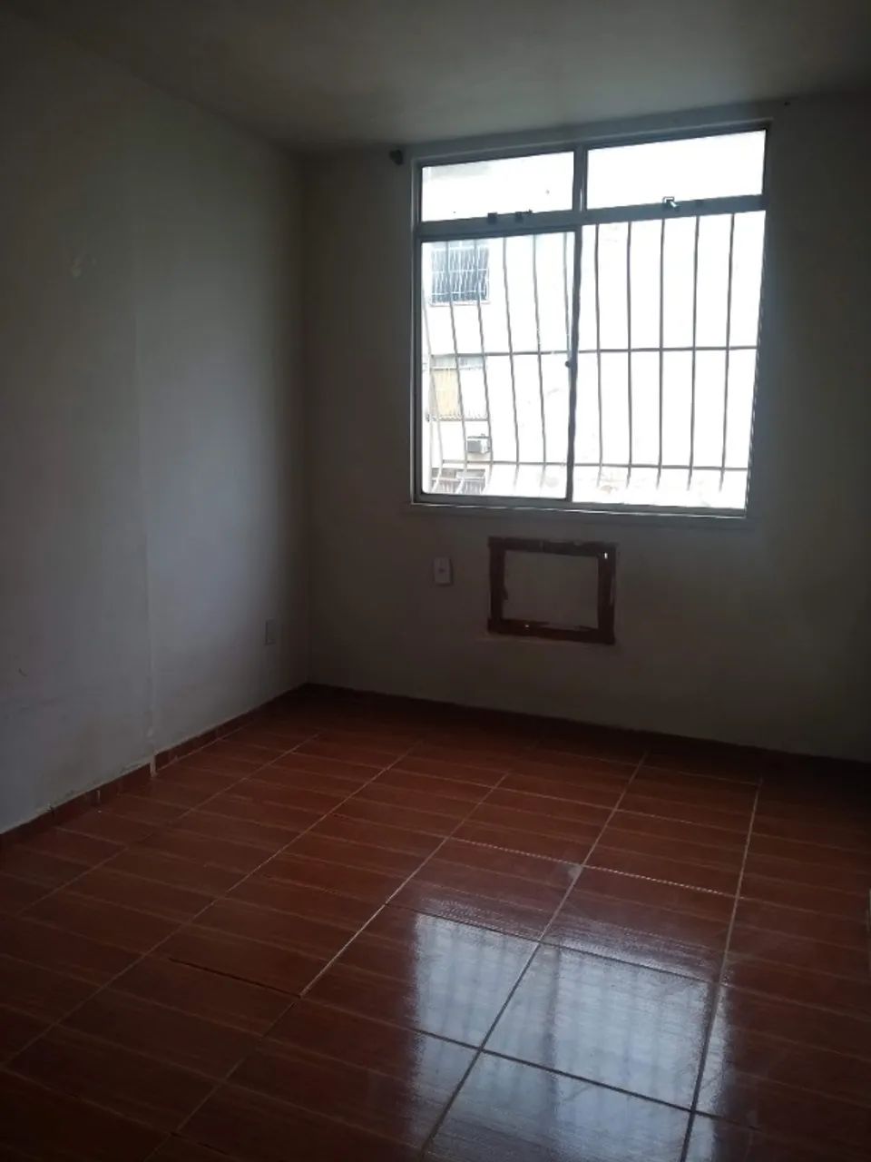 bom apto no condominio Maria Rita