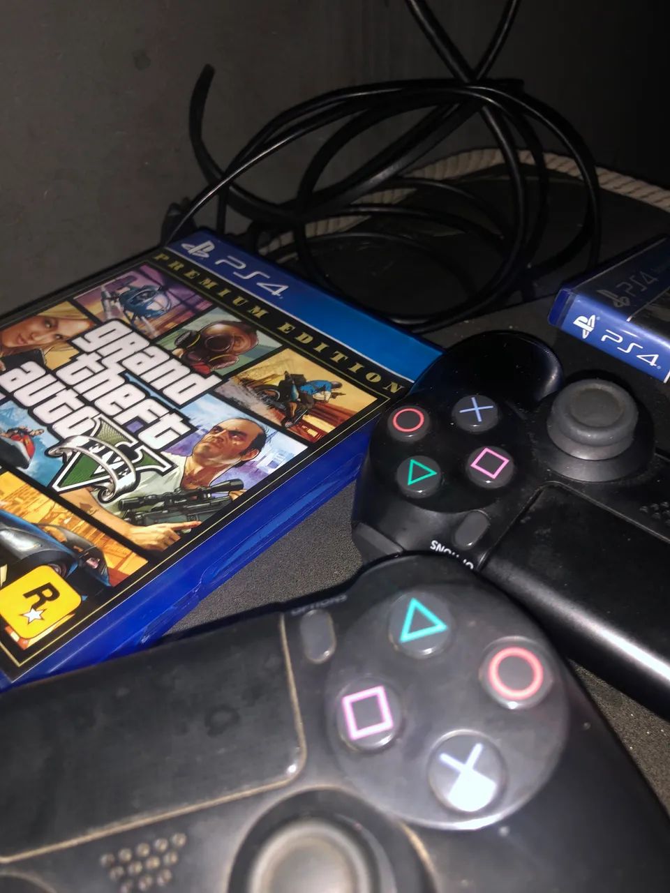 PS4 com 2 controles - Foto 3
