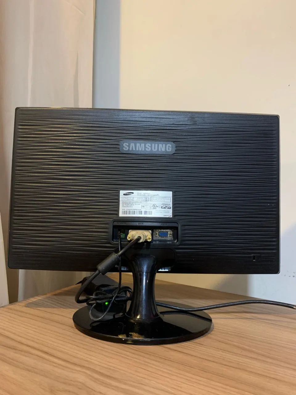 Monitor Samsung SyncMaster S20A300B LED 20 - Foto 3
