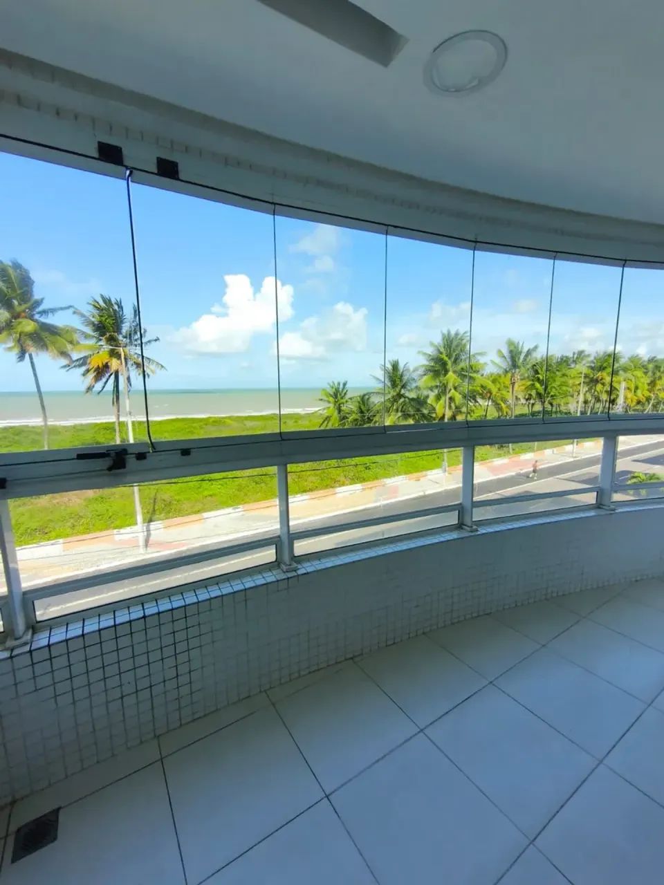 Alugo apto 2 qtos vista mar Intermares