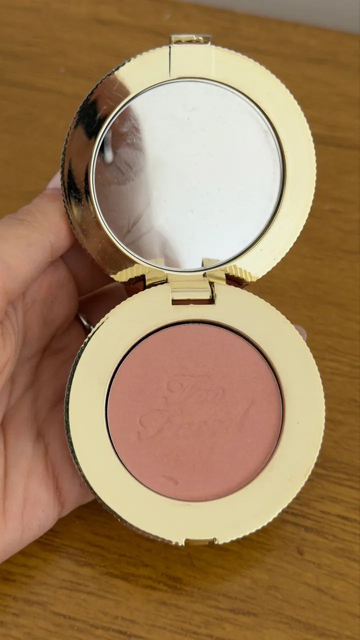 Blush Too Faced cor Head in the Clouds - Foto 2