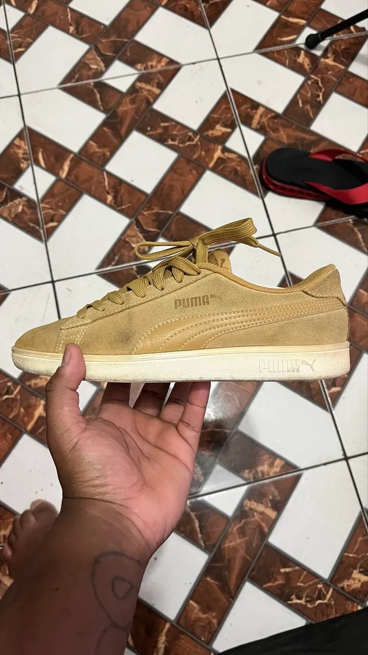 Tênis Puma de camurça TAM 36