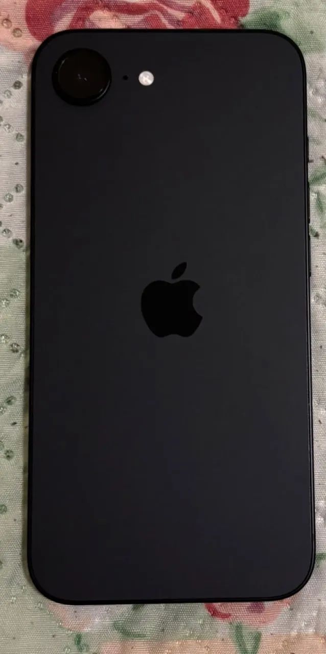 iPhone 16e  Oportunidade! - Foto 2