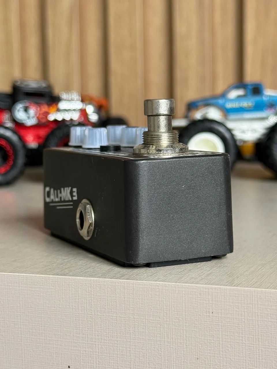 Pedal Micro Preamp Mooer M008 Cali MK3 - Foto 5