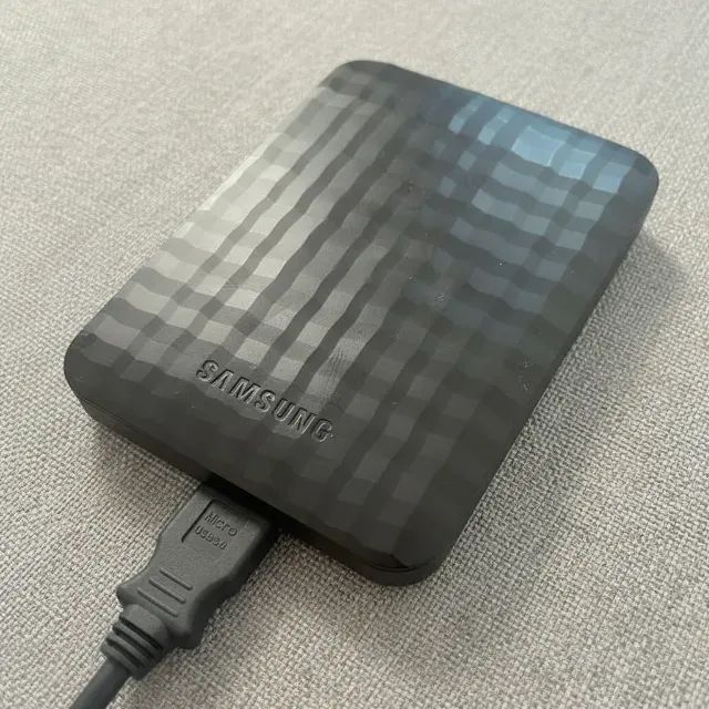 Hd Externo Samsung 1tb Usb 3.0 E Auto-backup Cor Preto (Usado)