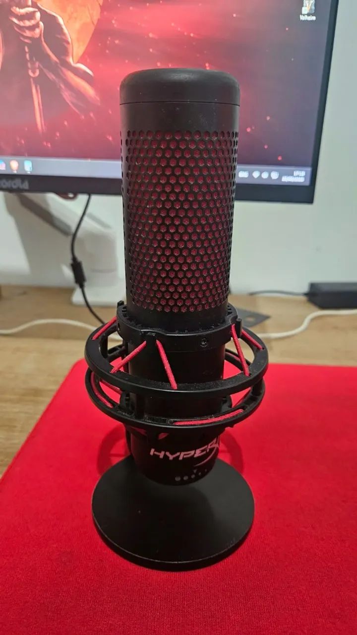Microfone Profissional HyperX Quadcast