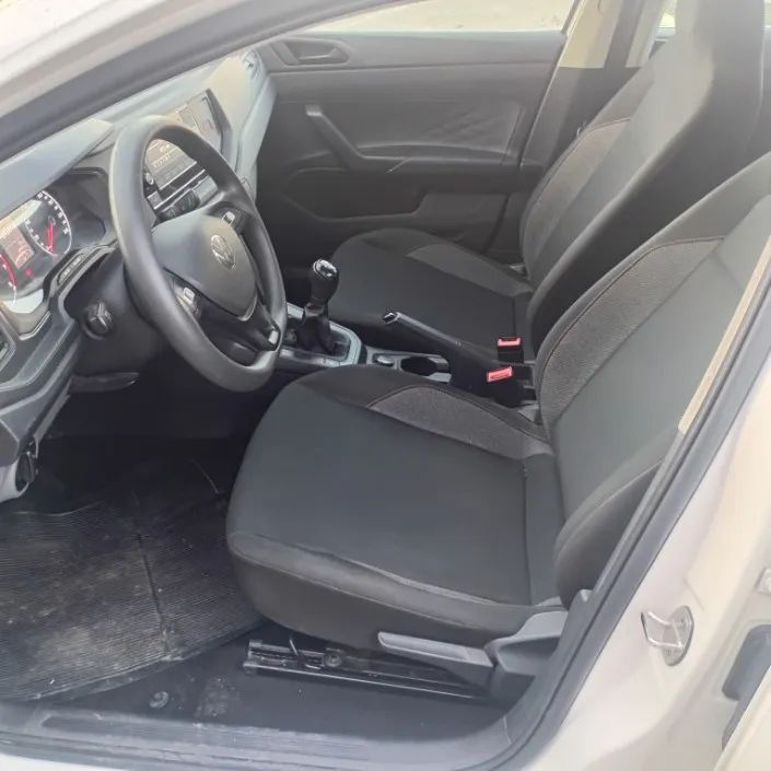 Volkswagen Polo Track 1.0 Flex 12V 5p, foto 8 de 8
