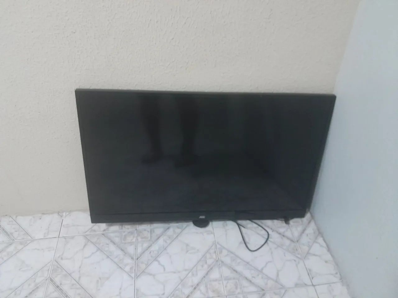 Tv de 42 polegadas com defeito por 100 reais fone *  - Foto 2