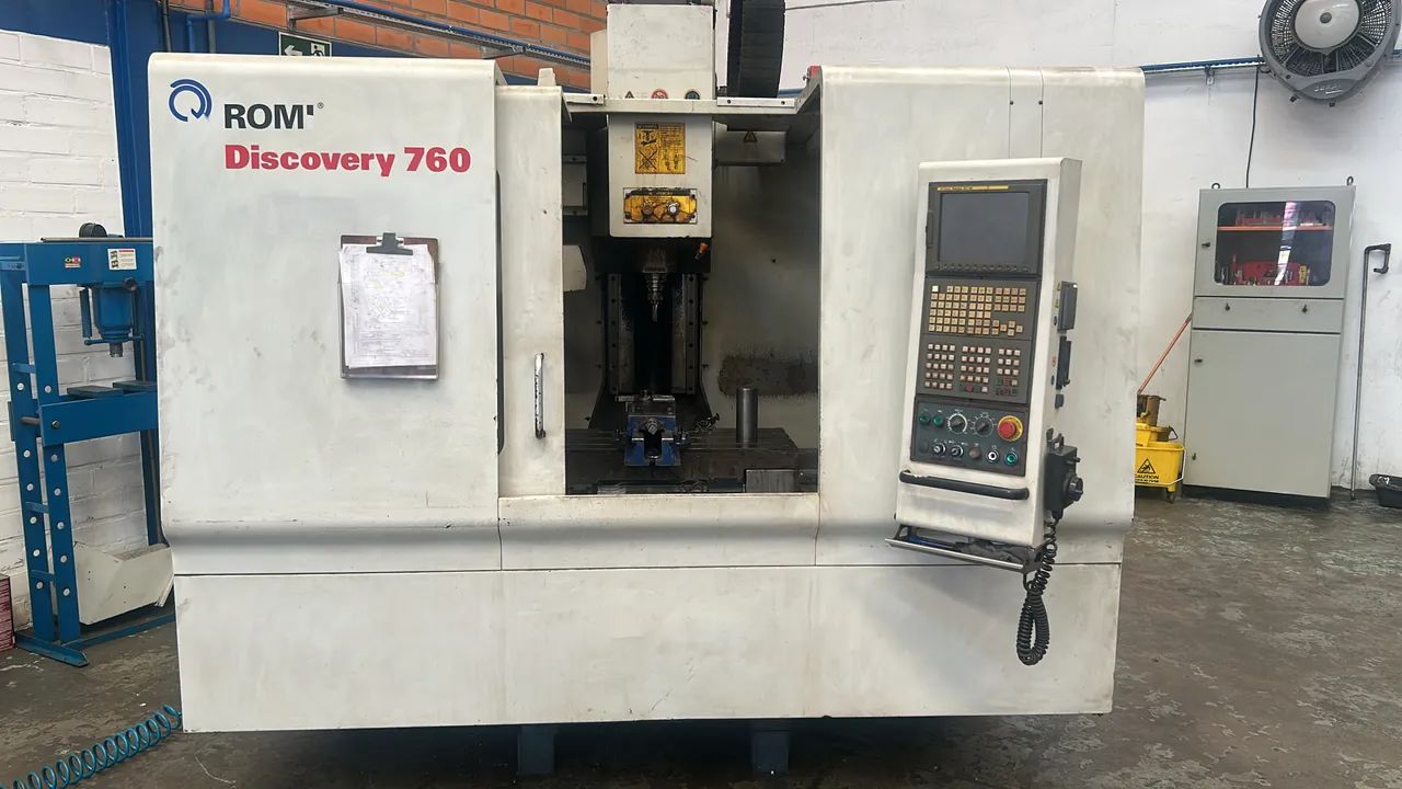 Centro de usinagem Romi Discovery 760