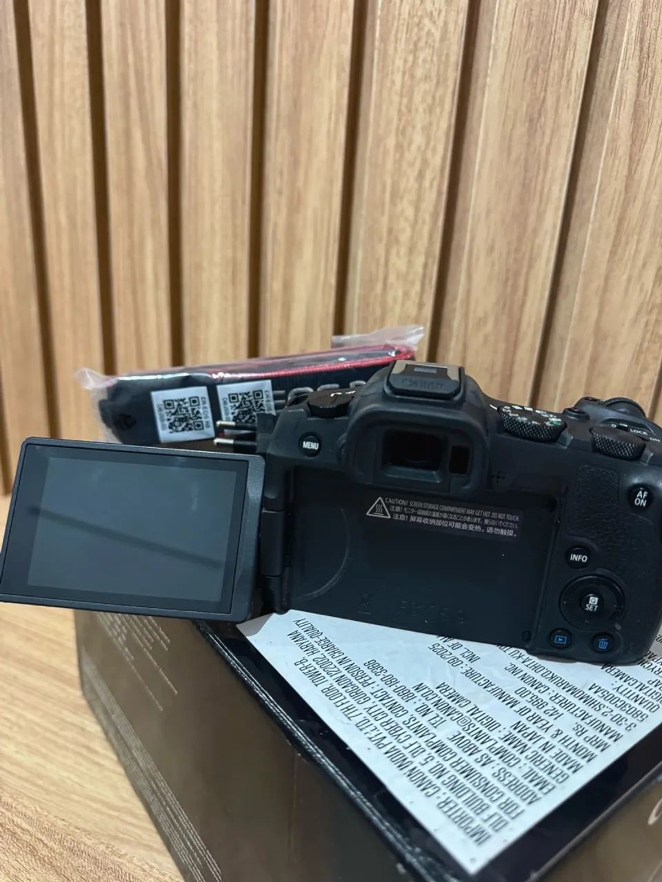 Canon R8 - Foto 3