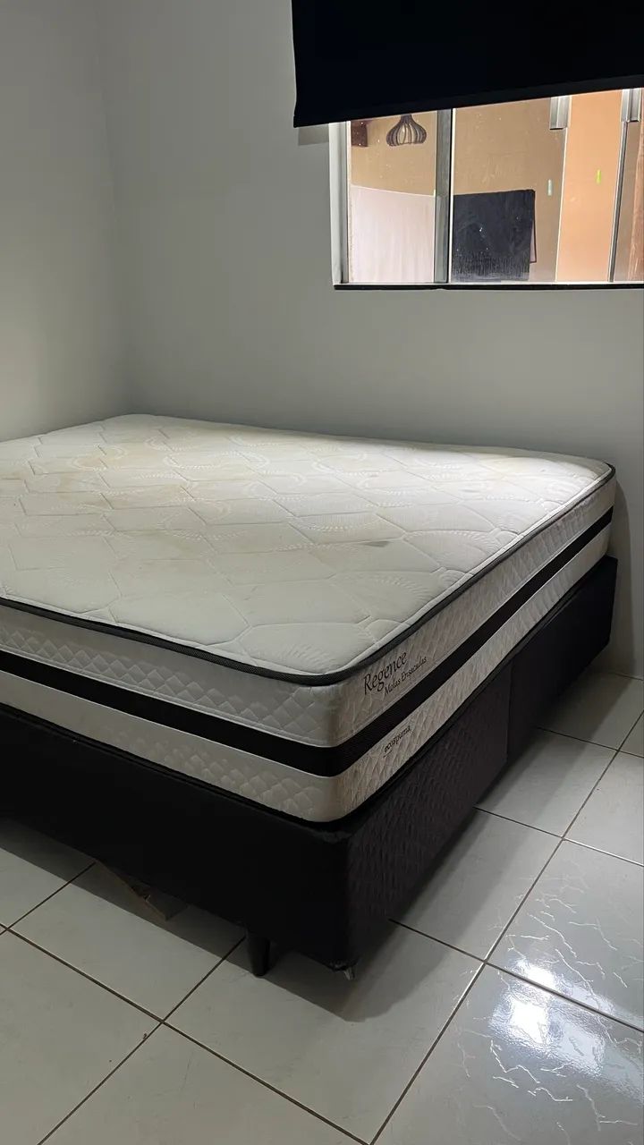 Cama Queen usada 