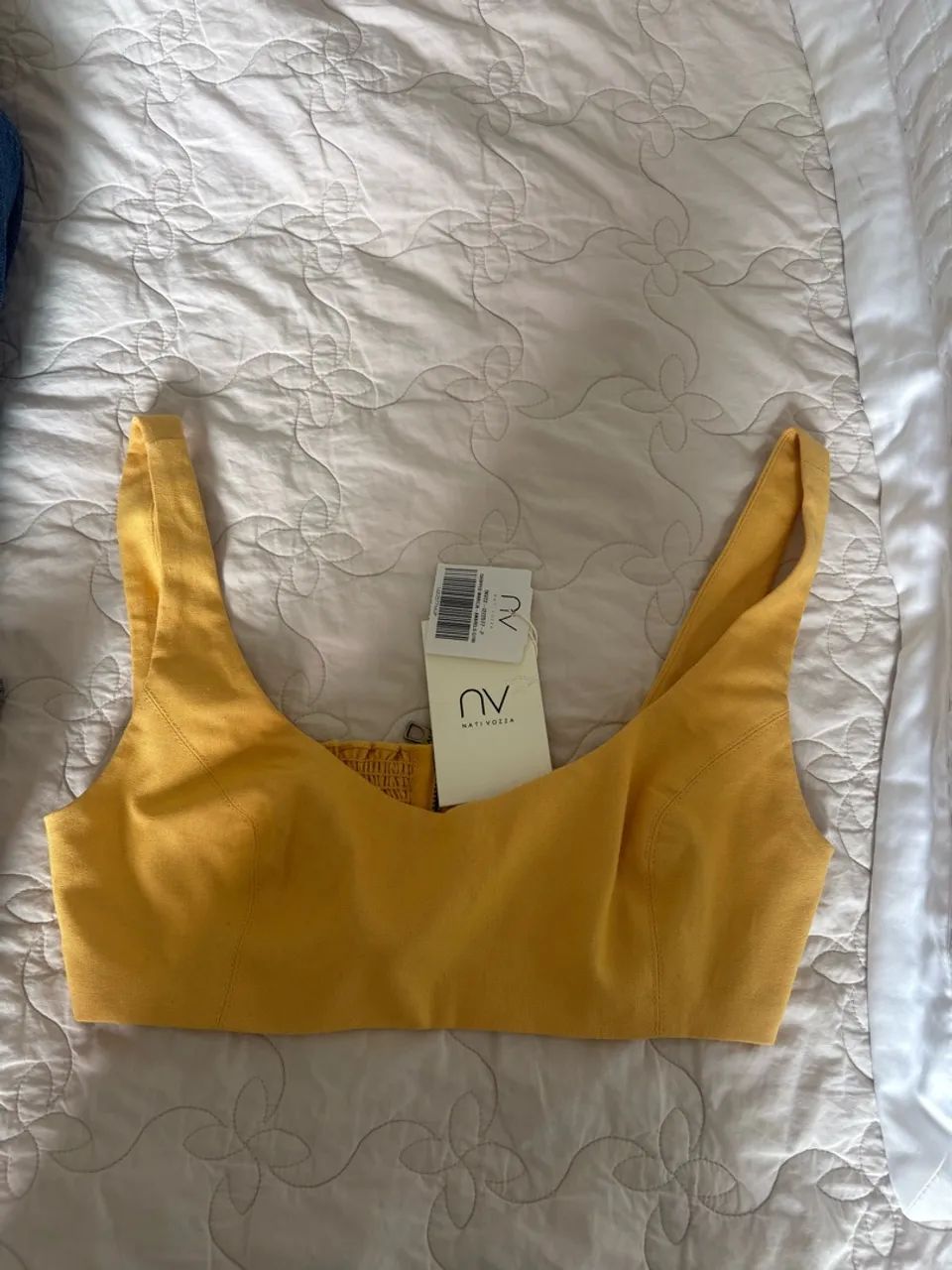 Top amarelo da nv 