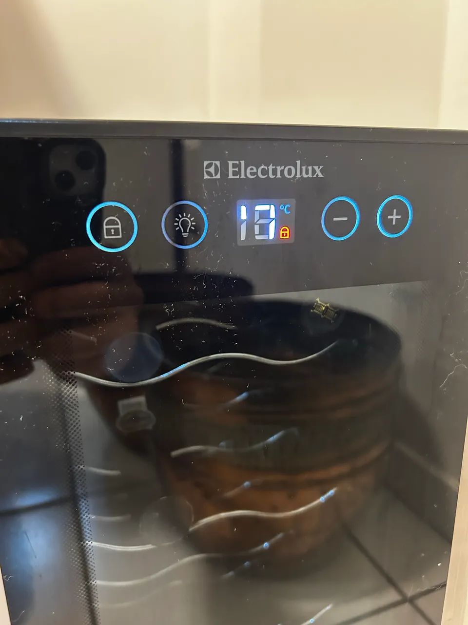 Adega Climatizada Electrolux 8 Garrafas - Digital - Funcionando - Foto 3