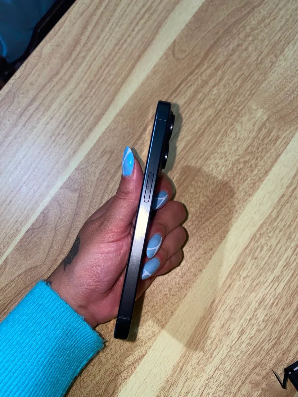 IPhone 15 pro 128gb - Foto 2