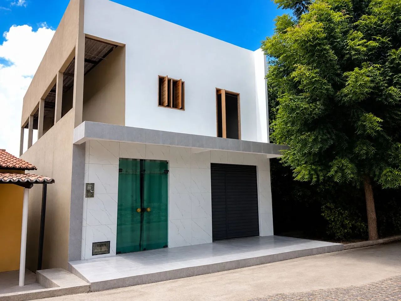Vendo casa com garagem e ponto comercial  - Foto 2
