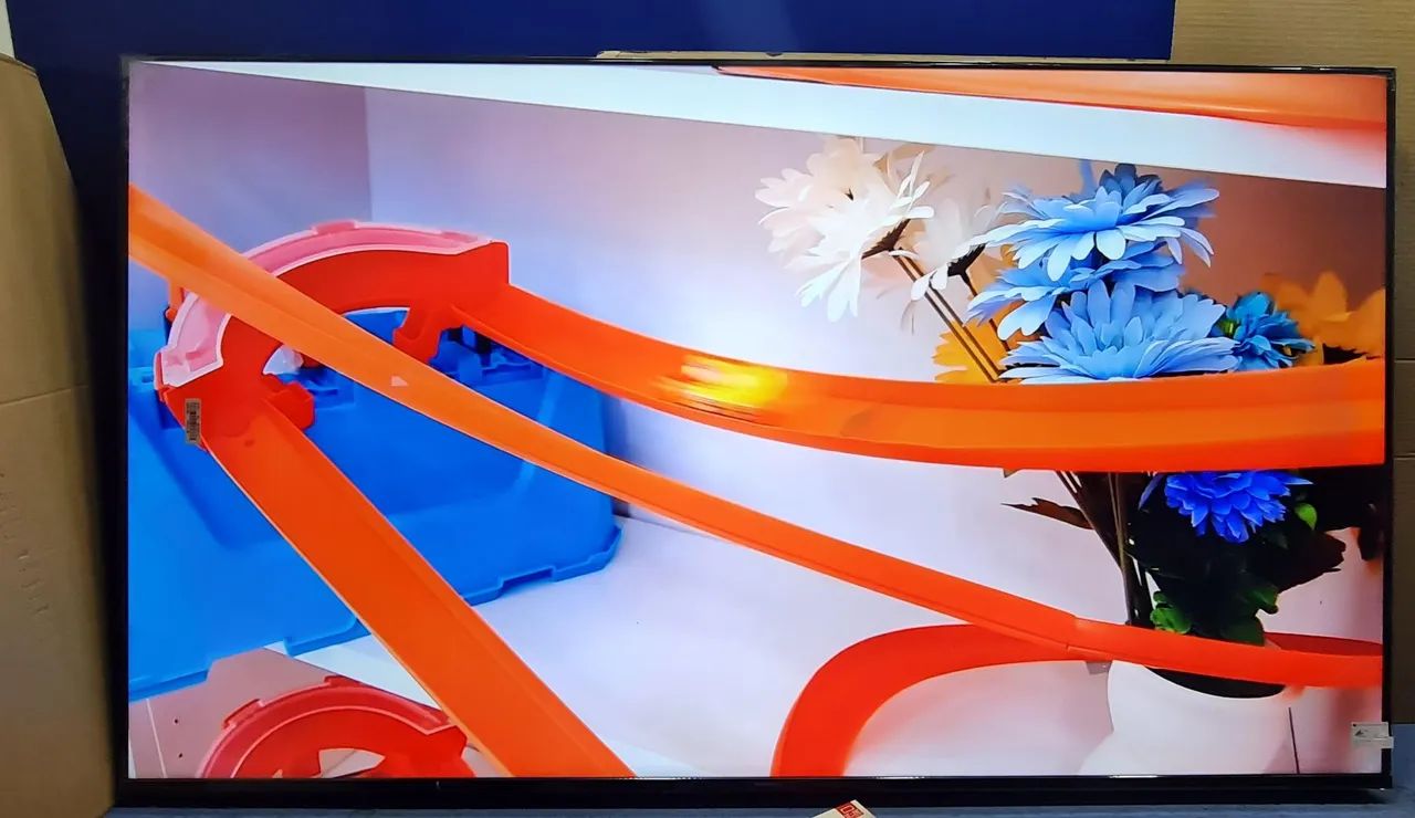 TV 70 polegadas nova - Foto 2