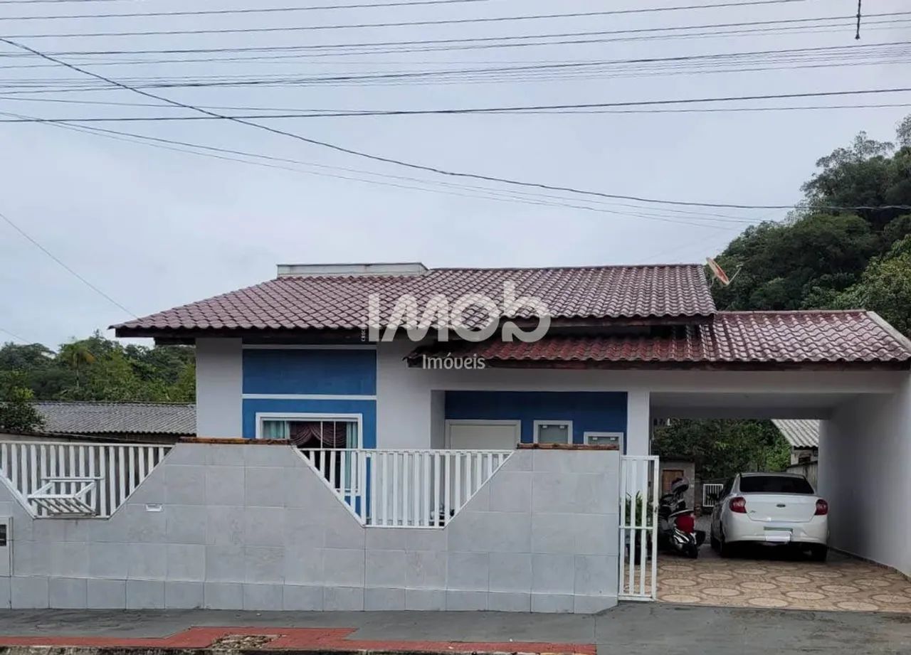 CASA COM SUÍTE + 2 QUARTOS, SANTO ANTÔNIO