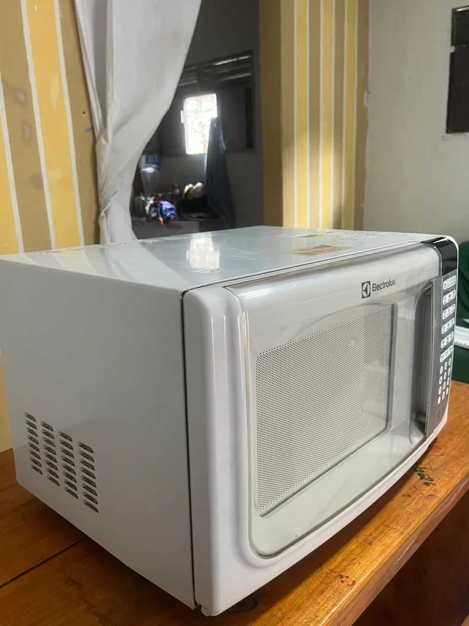 Microondas Electrolux 31 litros  - Foto 4