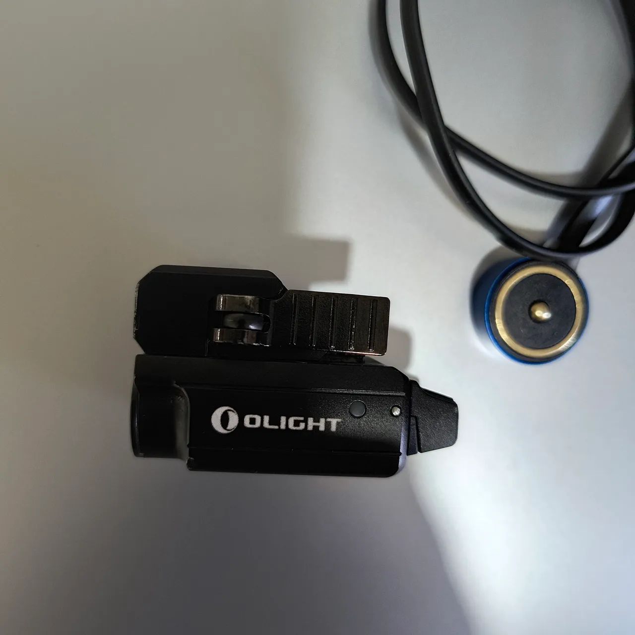Lanterna olight .