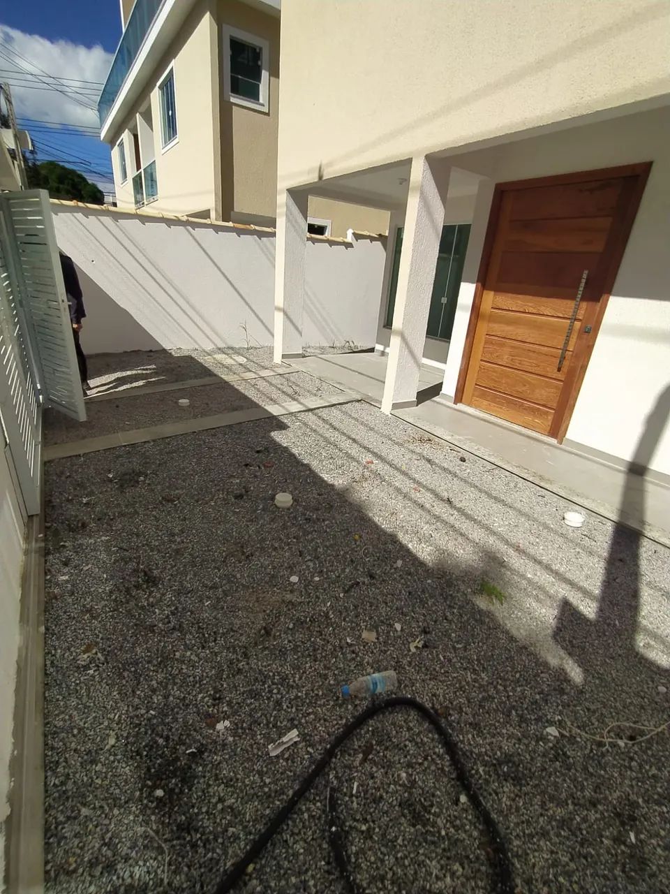 Triplex independente com 3 quartos e próximo do Emissário de Costa Azul em Rio das Ostras  - Foto 3