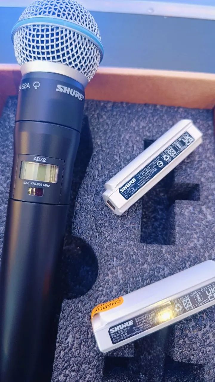 Microfone Bastão Sem Fio ADX2 Beta 58a Axient Digital G55 