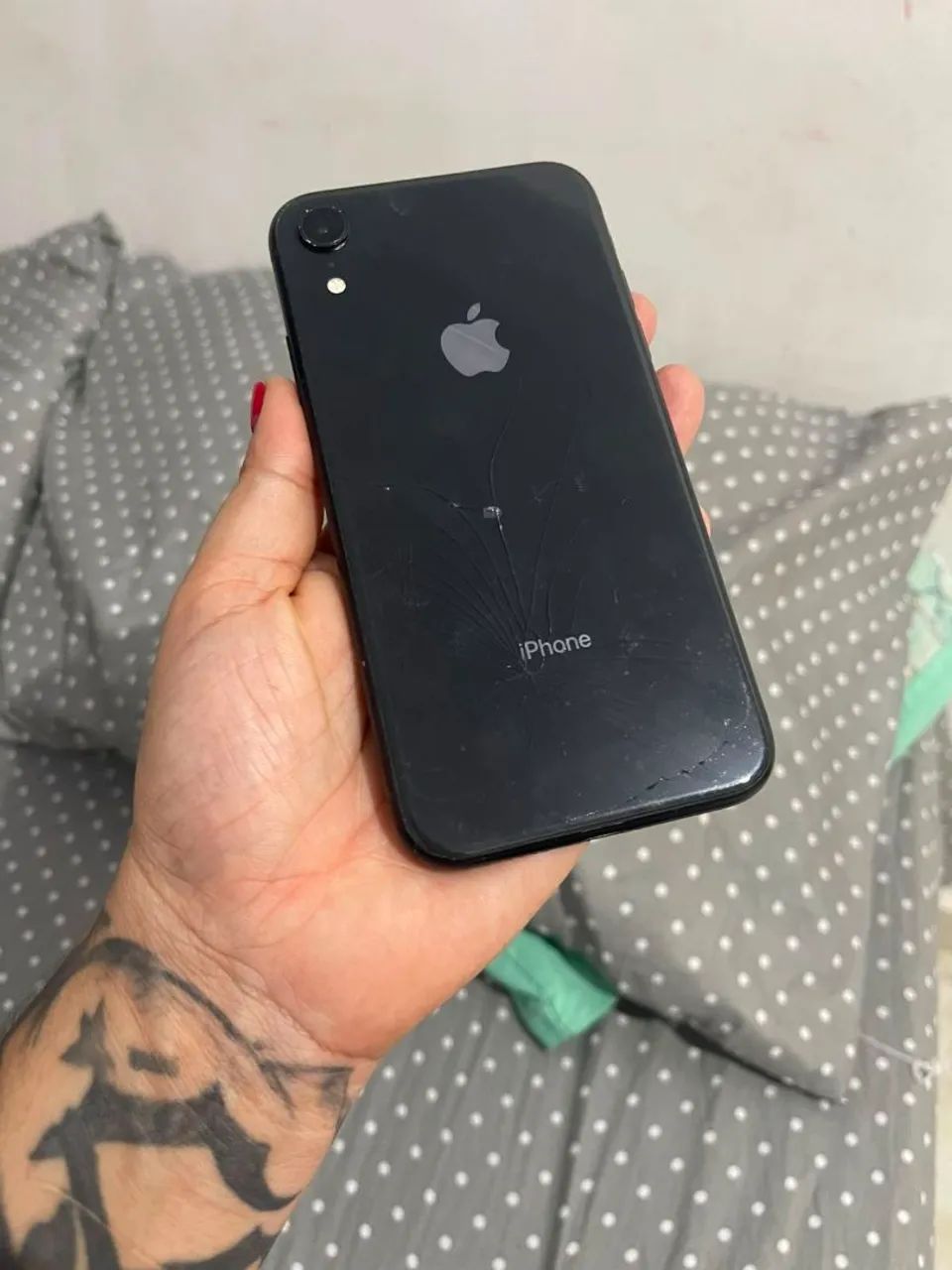 Vendo iPhone XR  - Foto 2